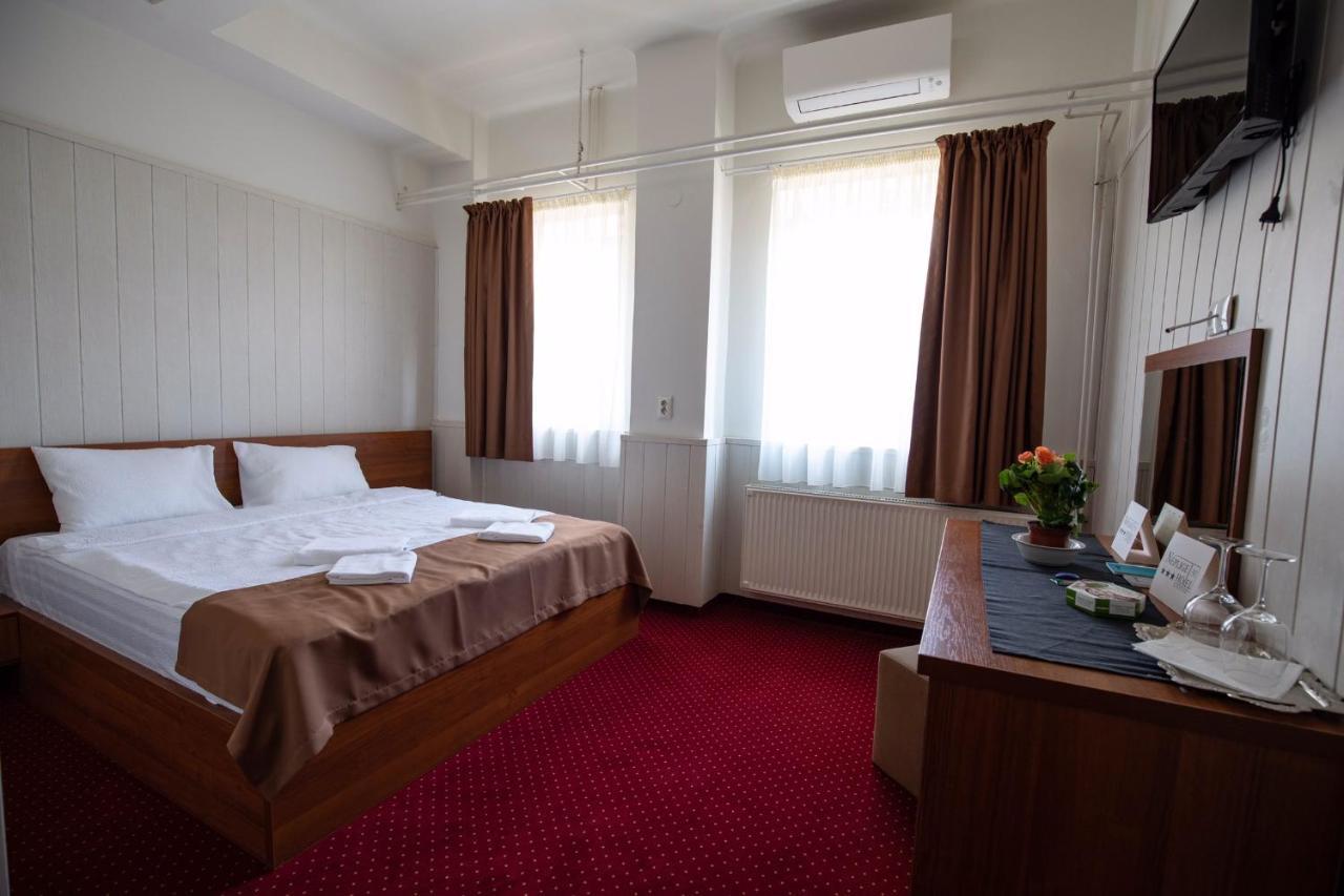 Nepliget Hotel Budapešť Exteriér fotografie